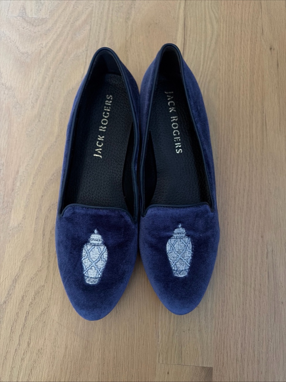 Jack Rogers Shoes Women’s 8M Blue Velvet Ballet Flats Ginger Jar Embroidered